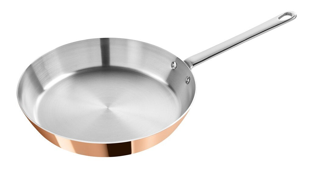 SCANPAN Maitre D' koperen koekenpan 28 cm schuin van voren
