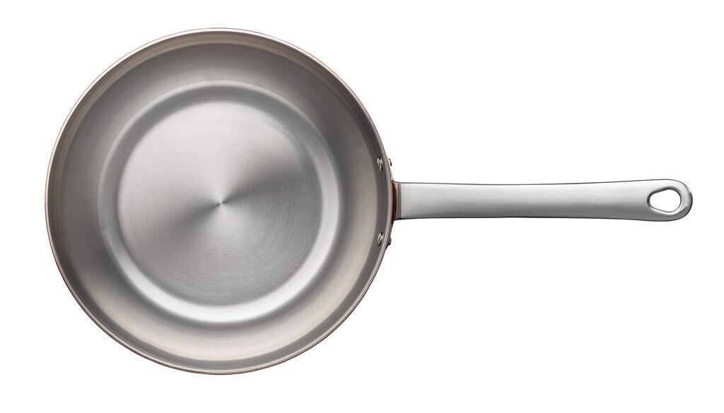 SCANPAN Maitre D' 20 cm sauteuse viewed from above with stainless steel interior