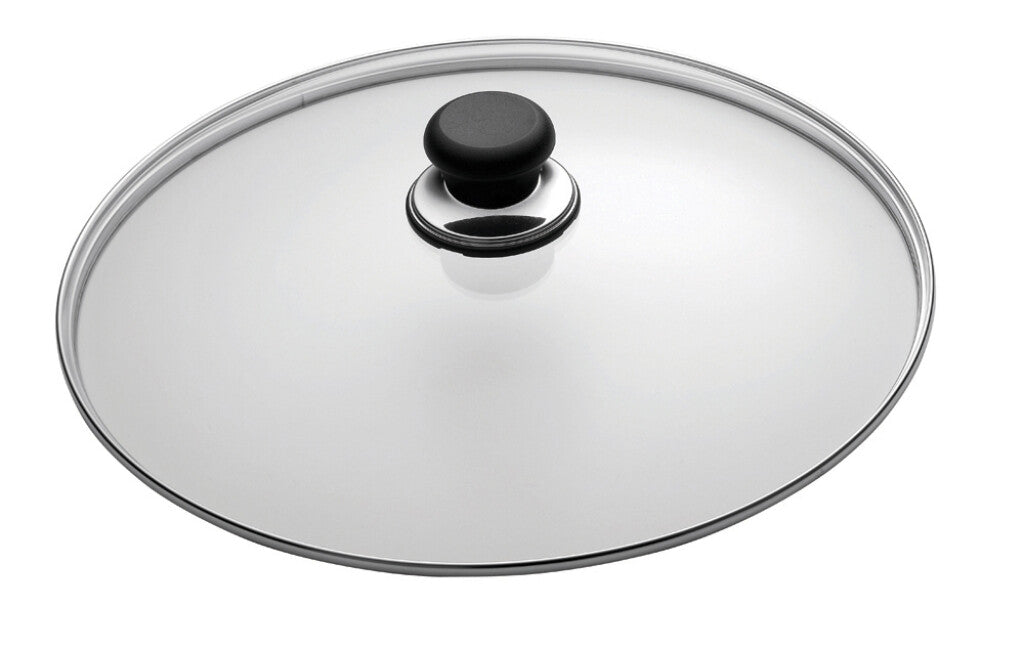 SCANPAN Classic 20 cm glass lid viewed at an angle