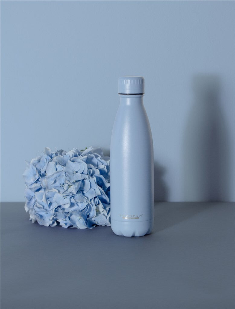 TO GO termoflaske 500 ml i farven Airy blue vist på hvid baggrund