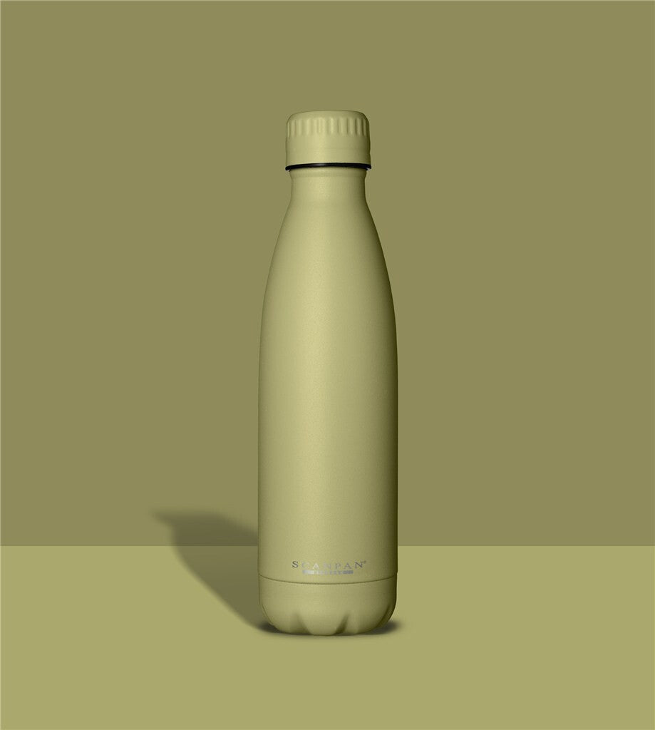 TO GO termoflaske 500 ml i farven Weeping Willow på matchende farvebaggrund