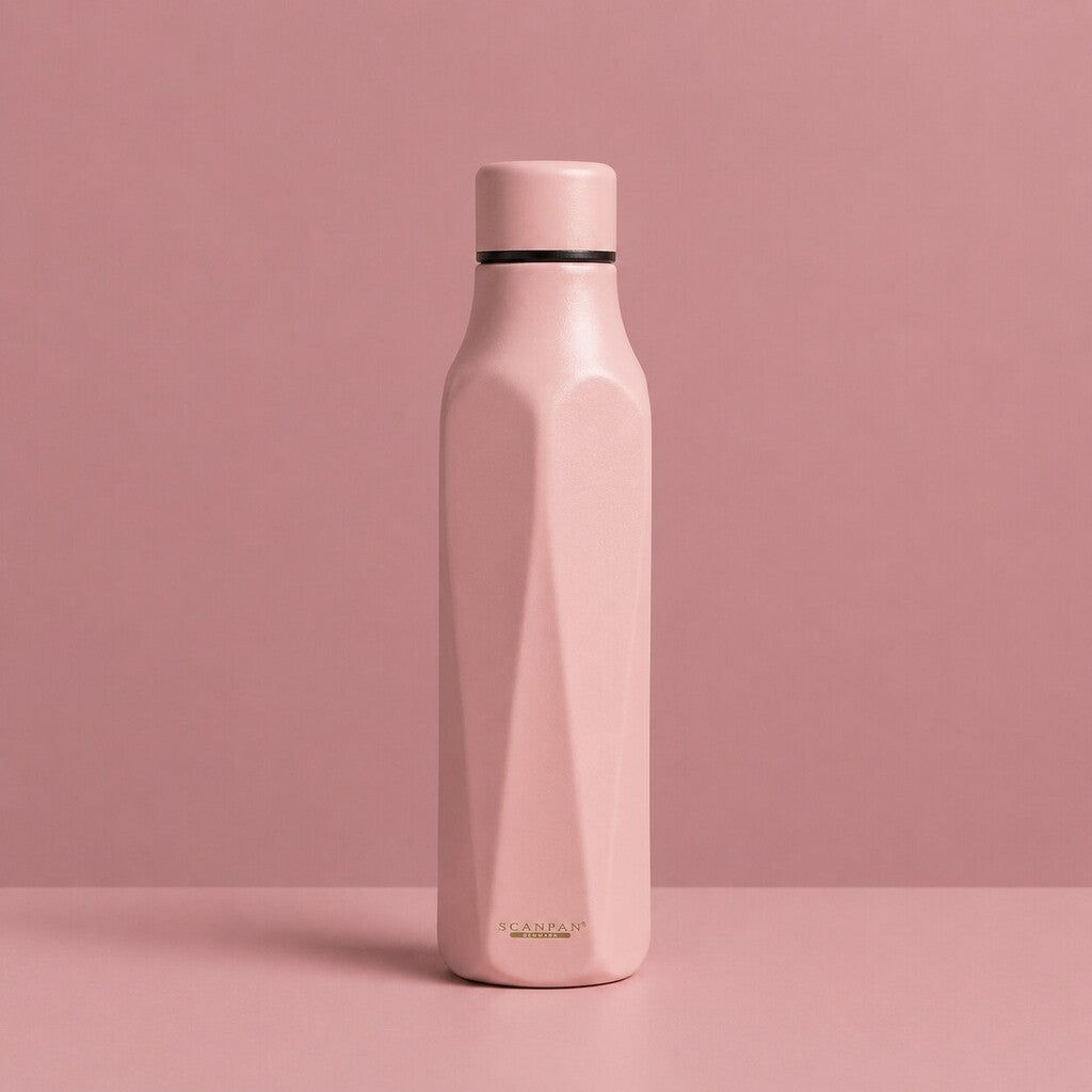 TO GO Explore termoflaske 500 ml i farven Rose på matchende farvebaggrund