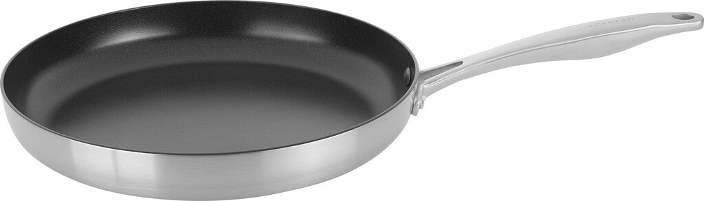 Nura fry pan 32 cm – viewed from the side