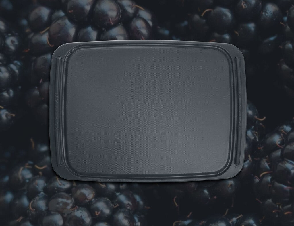 Spectrum skærebræt 36 × 26 cm i farven Black vist på hvid baggrund