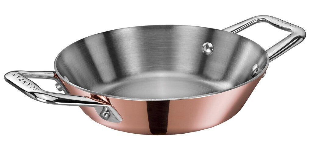 SCANPAN Maitre D' mini paellapande 16 cm i kobber set skråt forfra