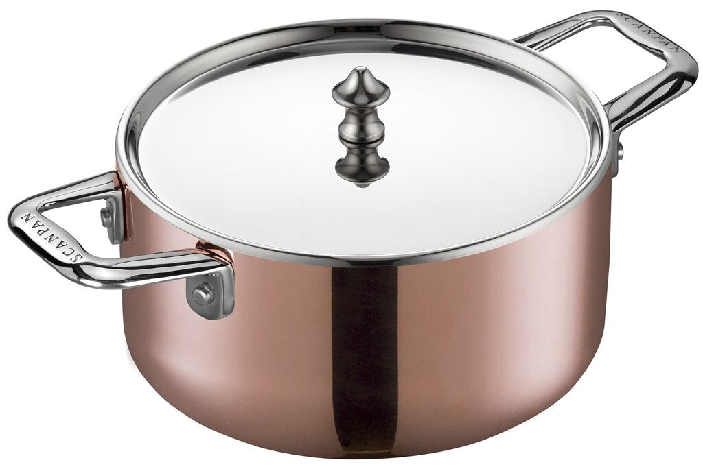 SCANPAN Maitre D' mini gryde 1,5 liter set skråt forfra med låg