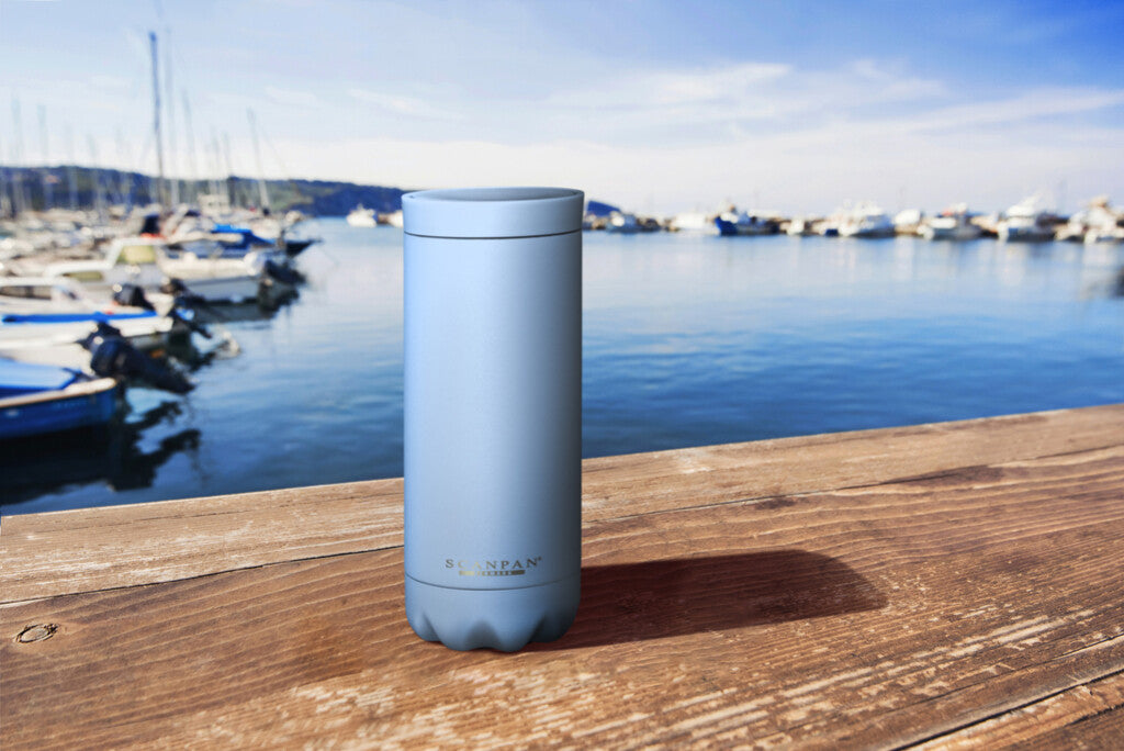 TO GO termokrus 287 ml i fargen Airy blue vist i bruk