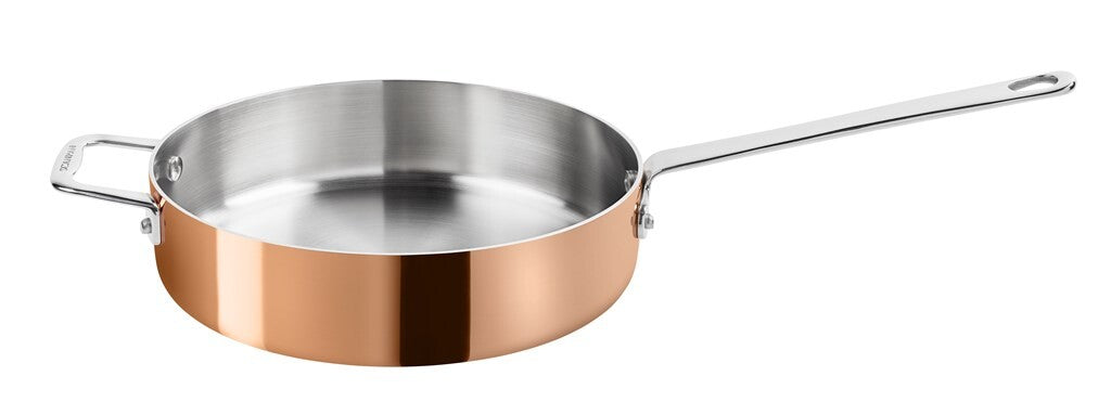 SCANPAN Maitre D' 24 cm copper sauté pan viewed from the side