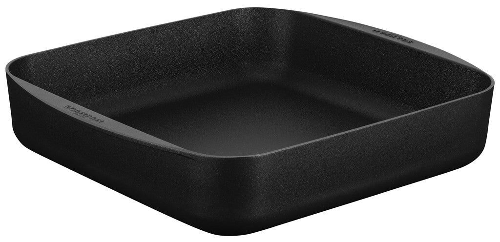 TechnIQ Square bradepande 33 × 33 cm set skråt forfra på hvid baggrund