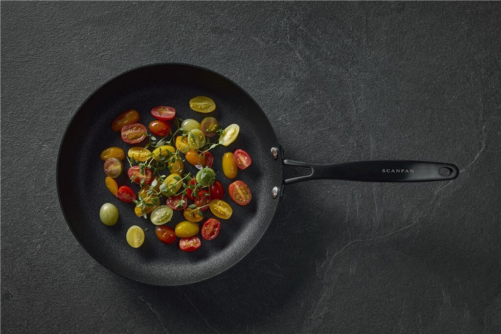 Pro SB+ stegepande 26 cm – med grøntsager set ovenfra
