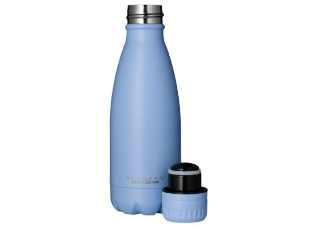 TO GO thermosfles 350 ml in de kleur Airy blue in gebruik