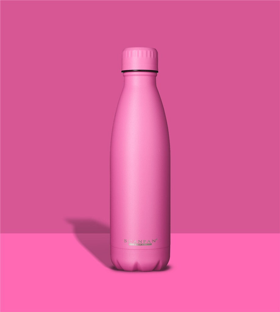 TO GO termoflaske 500 ml i farven Pink Cosmos på matchende farvebaggrund