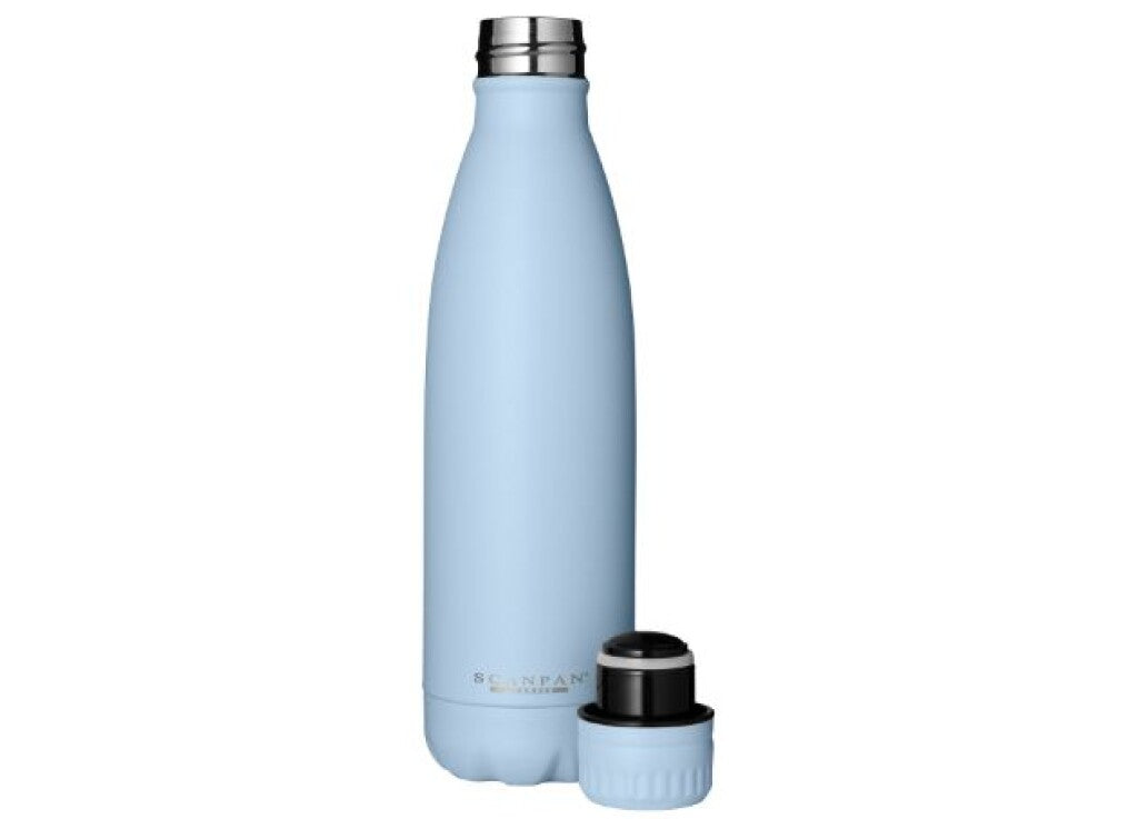 TO GO termoflaske 500 ml i farven Nantucket Breeze vist i brug