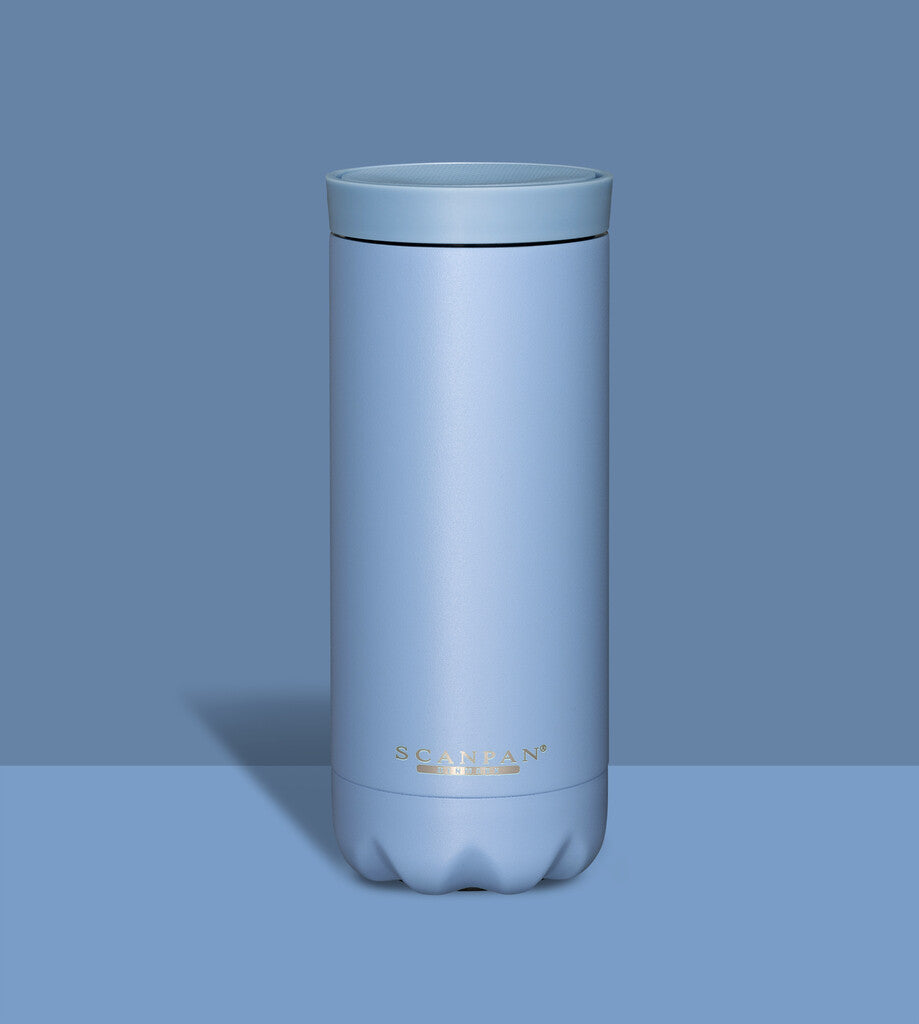 TO GO termokrus 287 ml i fargen Airy blue mot matchende bakgrunn