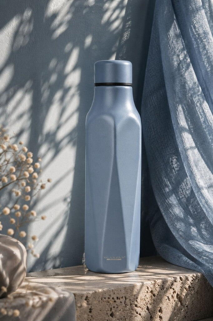 TO GO Explore thermosfles 500 ml in de kleur Mist op een witte achtergrond