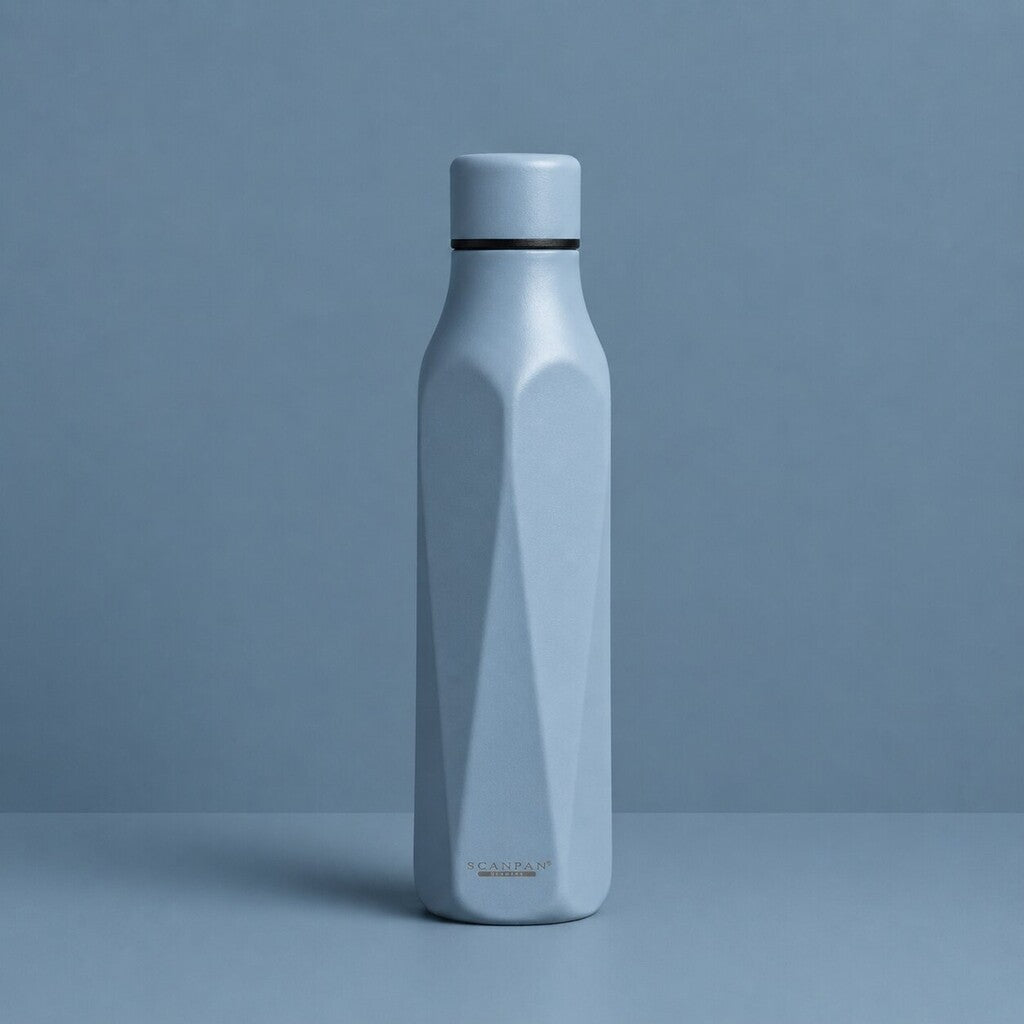 TO GO Explore thermosfles 500 ml in de kleur Mist op een bijpassende achtergrond
