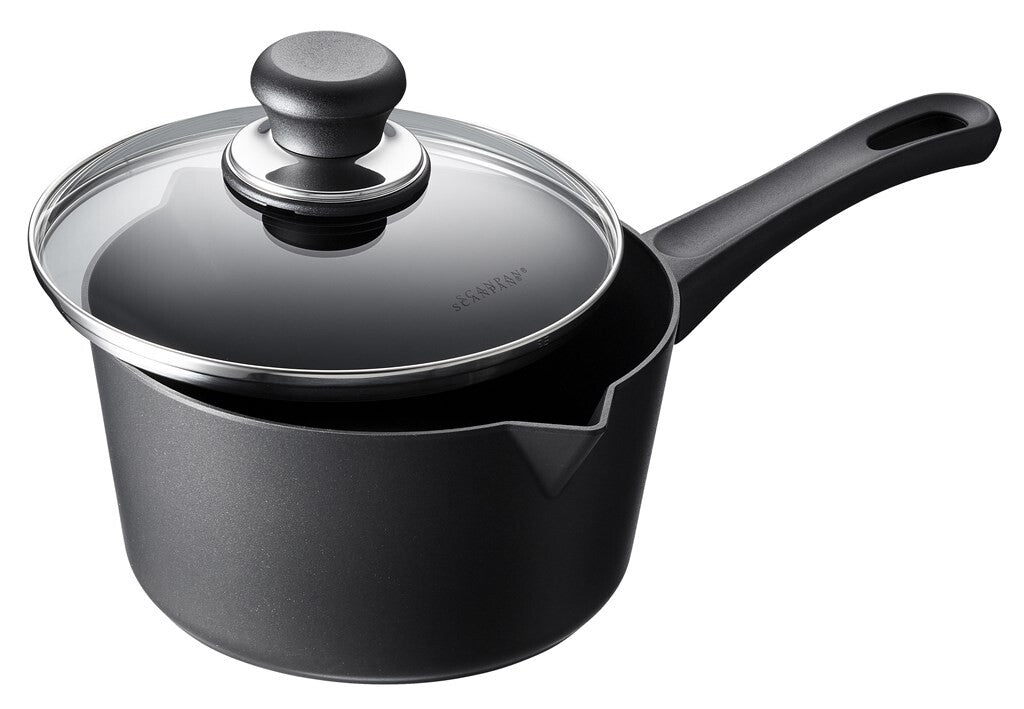 SCANPAN Classic Induction kasserolle 18 cm med glasslokk vist i produktfoto