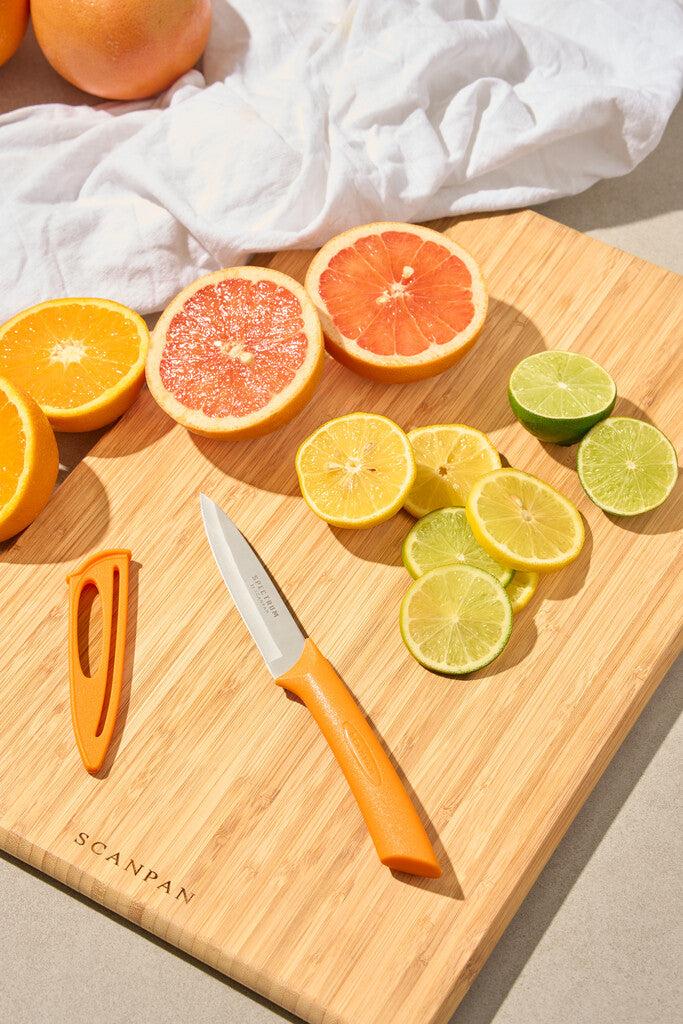 Spectrum paring knife 8 cm in Carrot Curl on a white background