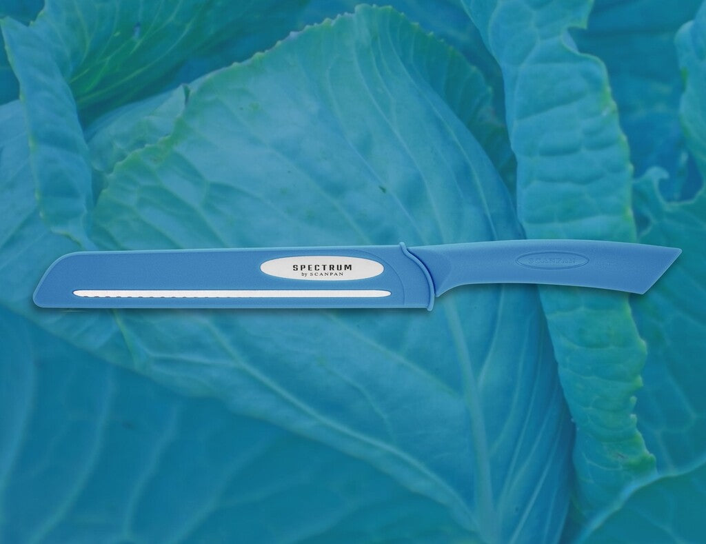 Spectrum broodmes in de kleur Silver Lake Blue in gebruik