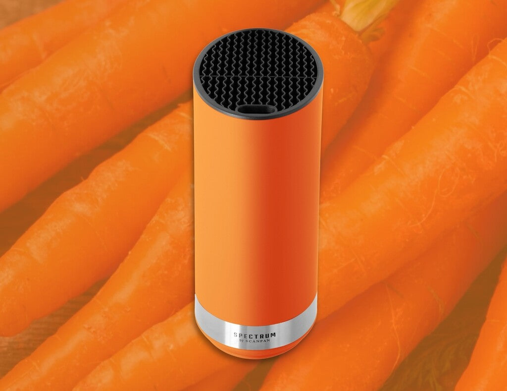 Spectrum Messerblock in der Farbe Carrot Curl auf weißem Hintergrund