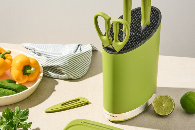 Green SCANPAN Spectrum knife block with knives
