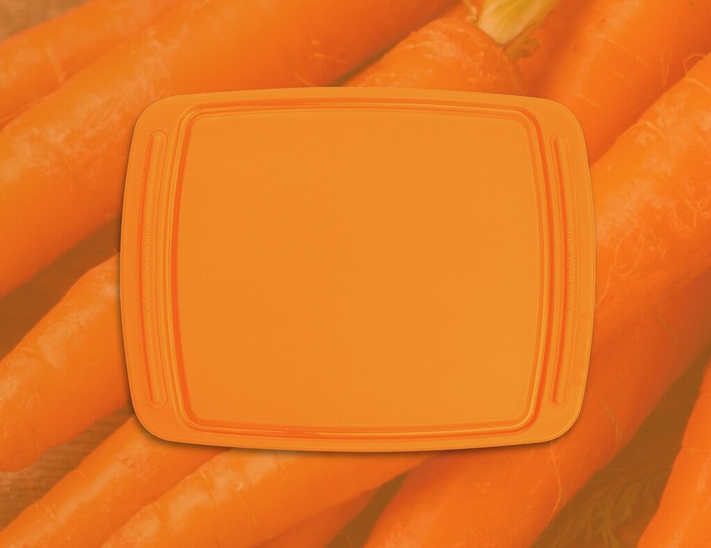 Spectrum chopping board 26 × 20 cm in Carrot Curl on a white background